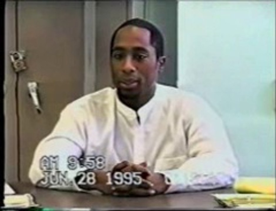 2PAC LEGACY - TUPAC SHAKUR IN POLICE STATION 1995 POLICE CAMERA !!!!!!!!