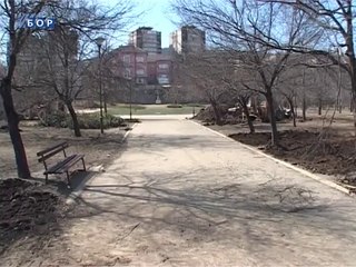 Počelo uređivanje parkova u centru, 24. mart 2014.