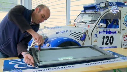 Replacing an internal opening 2CV hood