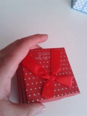 Kırmızı Kırmızı Şirin Kutular HediyeKutucu.com'da