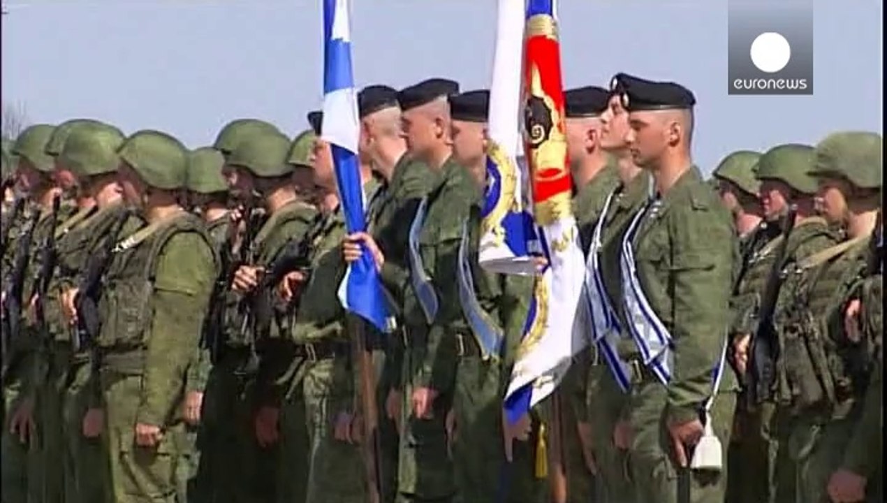 Ukraine orders troop withdrawal from Crimea