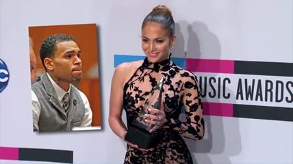 Jennifer Lopez prend la défense de Chris Brown