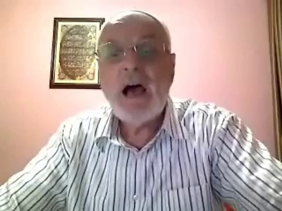 ORUCU BOZAR MI  (2 4)  Duş almak, diş fırçalamak, krem sürmek... vb. - A.Metin Saruhan