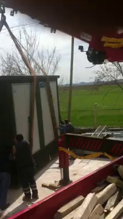 35 TON. VİNÇ .AK HİDROLİK ARAÇ ÜSTÜ VİNÇ. KÖŞK İNDİRME