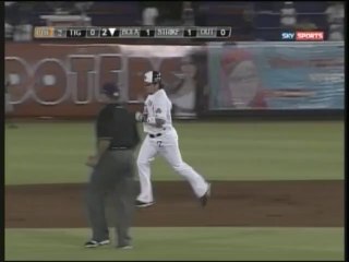 Home Run de Karim Garcia de Tigres de Quintana Roo (10-04-2014)