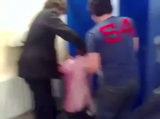 Download Video: Mec bourré aux toilettes! Enorme...