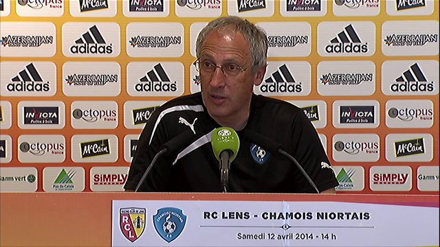 Conférence de presse RC Lens - Chamois Niortais (2-0) : Antoine KOMBOUARE (RCL) - Pascal GASTIEN (NIORT) - 2013/2014