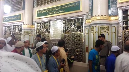 Hz.Muhammed'inﷺ Kabri nasıl ziyaret etmeliyiz, halet-i ruhiyemiz nasıl olmalı - Medine