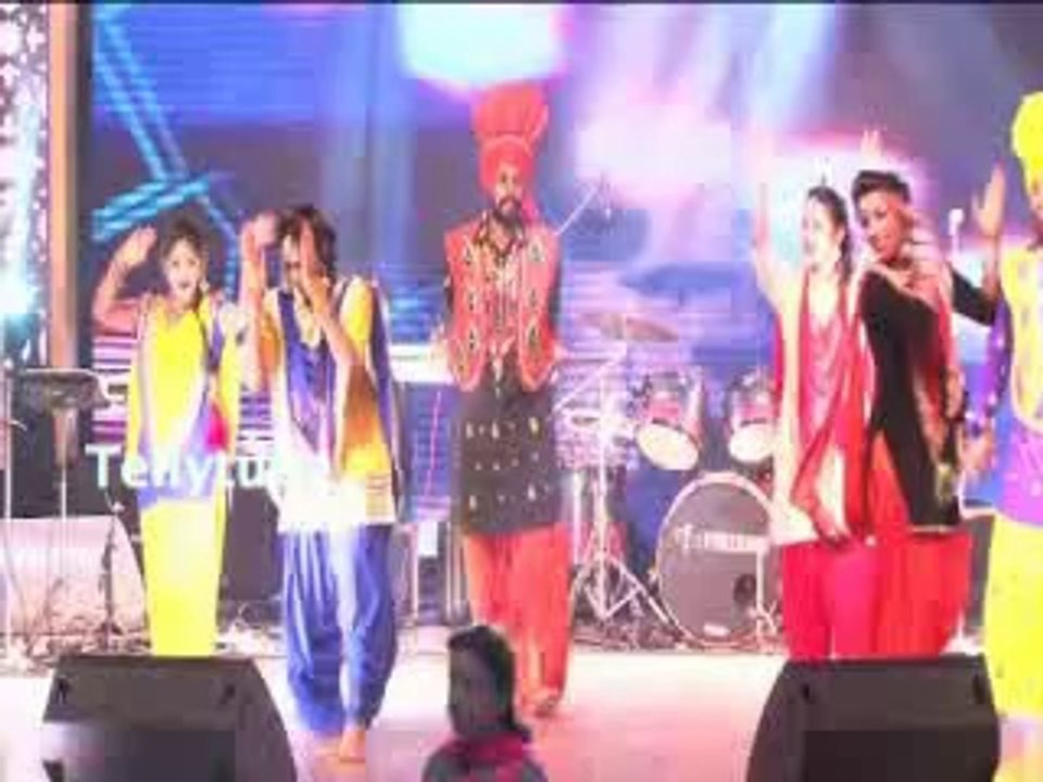 Sunil Grover rocks at Baisakhi celebrations