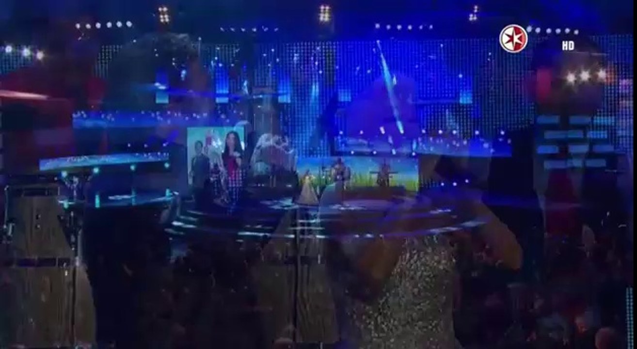 MIJARES y YURI cantan Amor, Amor , Amor en los Premios TVyNovelas 2014