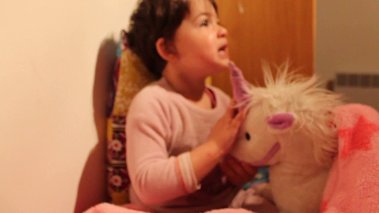 Azia chante l'alphabet !!!