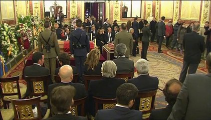 El Congreso cierra la capilla ardiente hasta hoy a las ocho de la mañana