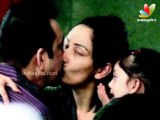 Sanjay Dutt Kisses Wife; Returns to Yerwad Jail After Parole  | Hindi Latest News |