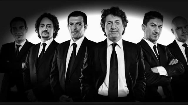 Vokaliz _ Selvi Boylum Al Yazmalım _ 2011.wmv