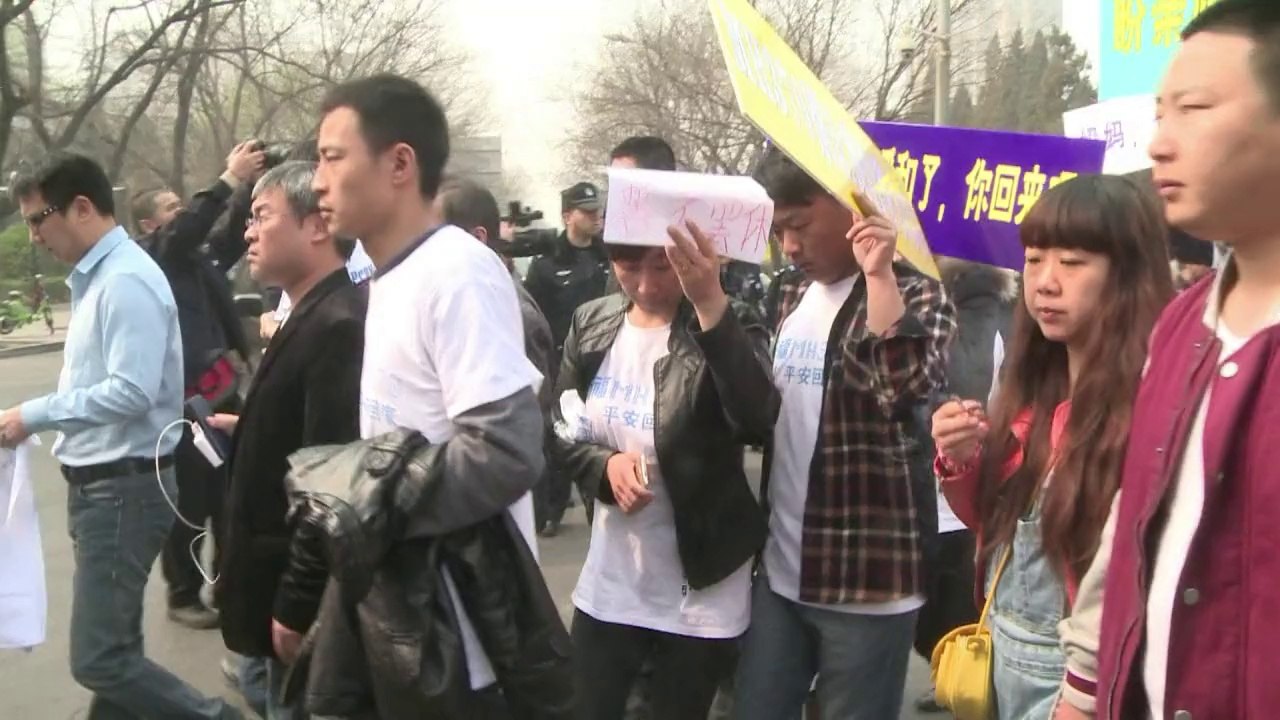 MH370: les familles chinoises réclament "la vérité"