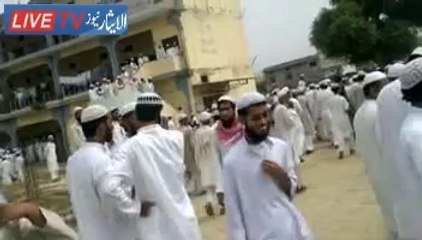 دارالعلوم دیوبند سے فارغ دورہ حدیث کے طلبہ پر پڑھی جانے والی نظم