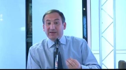 Hollande doit choisir entre la survie économique du pays et sa survie politique