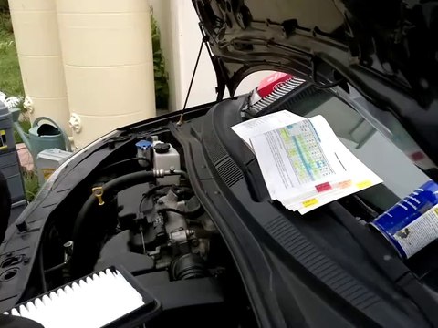 Mécanique auto - tuto - instructional - Remplacement du filtre à air moteur