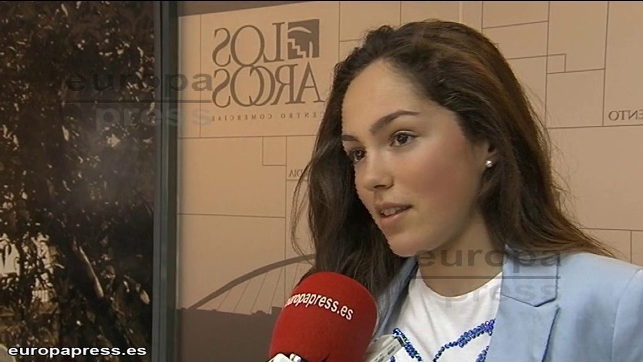 María Parrado: "Me identifico con Pablo Alborán por sus giros"