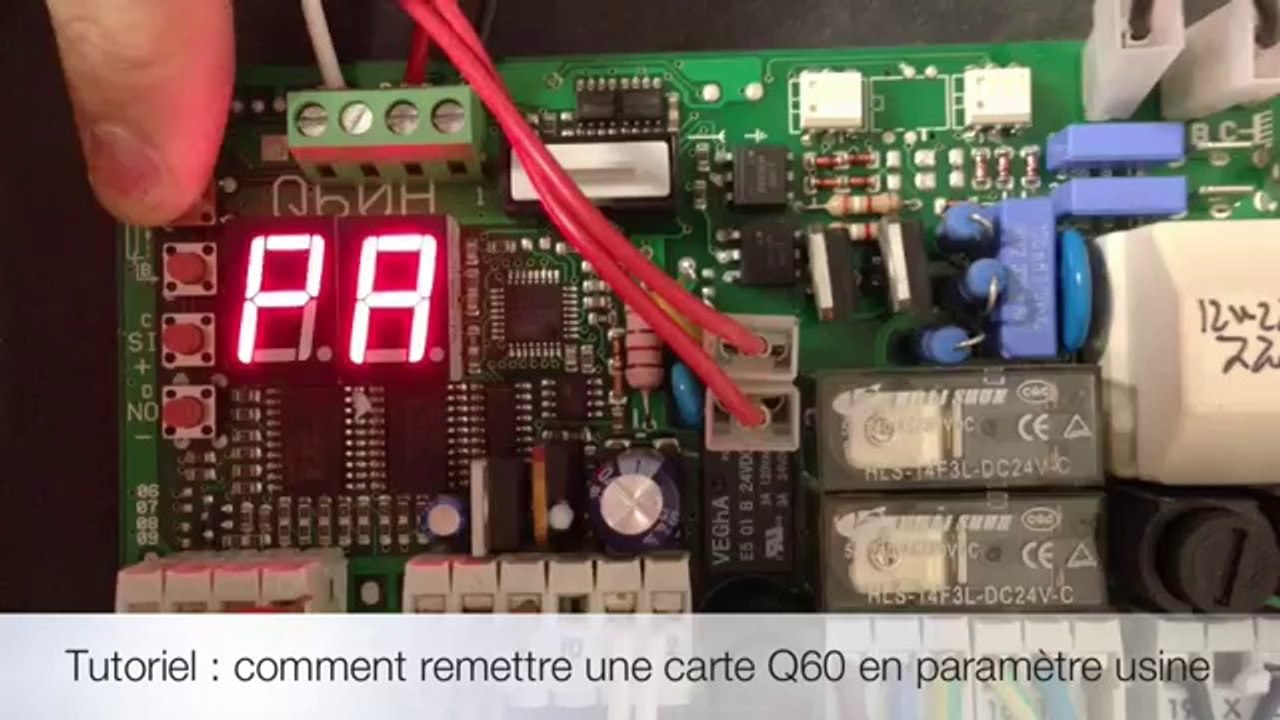 Tutoriel _ Comment remettre à zéro une motorisation de portail équipée d'une carte Q60_(360p)