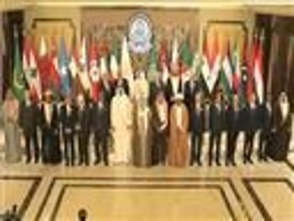 الخلافات العربية تلقي بظلالها على قمة الكويت