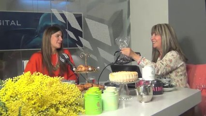 Juana Albert, tetería Vailima y Maika, pintora. 25-3-2014