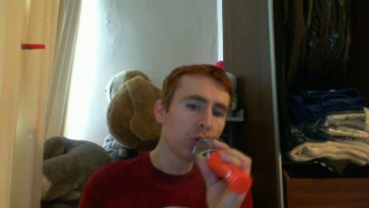 Wiwi égratigne "garde la tête haute" de Lord Kossity