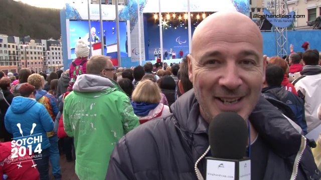 L'émotion de la famille de Marie Bochet lors de sa 1ère médaille à Sotchi - bloghandicap.com - La Web TV du Handicap
