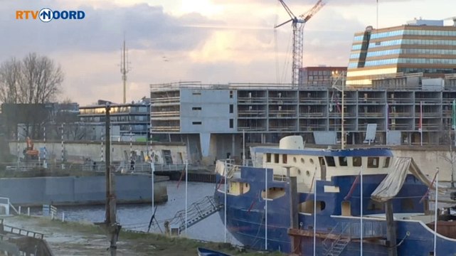 Vliegtuigen vliegen vlak over Groningen - RTV Noord