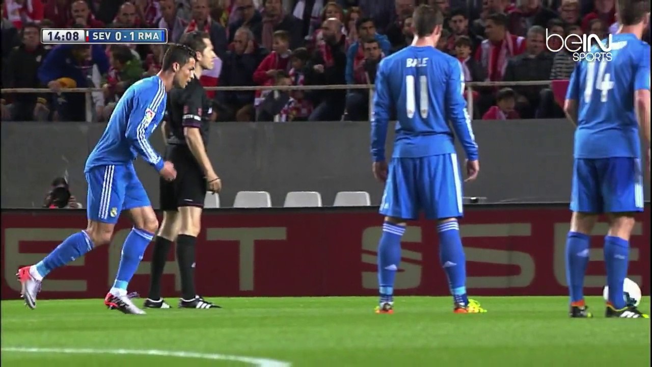 Le coup franc de Cristiano Ronaldo face à Séville