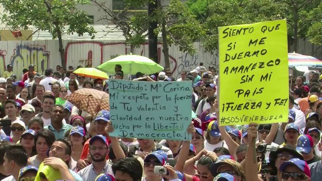 Venezuelan opposition politician travels home