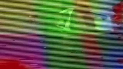 Un chauffeur de taxi fait une mauvaise blague à 2 filles