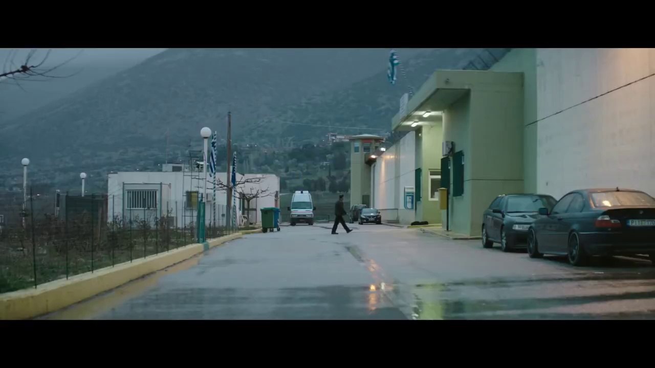 ΤΟ ΜΙΚΡΟ ΨΑΡΙ [HD] Trailer Ελληνικοί Υπότιτλοι