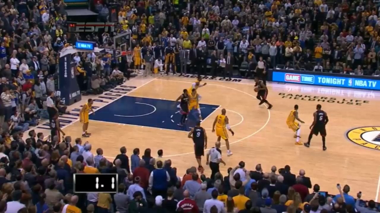 Chris Bosh air ball
