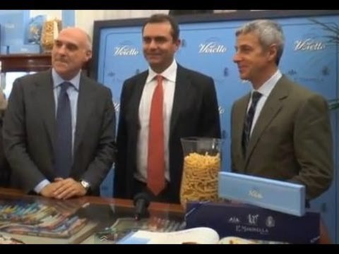 Napoli - Assaggi di stile , evento Voiello-Marinella a Riviera di Chiaia (25.03.14)