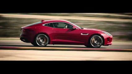 Jaguar F-Type Coupé sur le Circuit Motorland Aragon