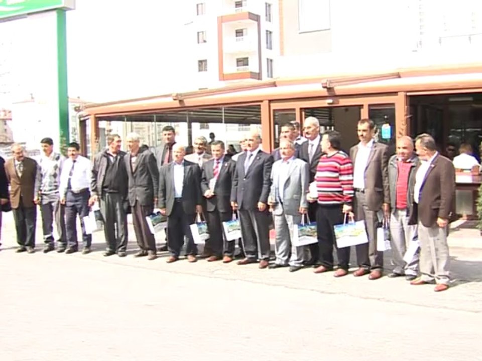 BAŞKAN YILDIRIM'IN MUHTARLARLA VEDASI