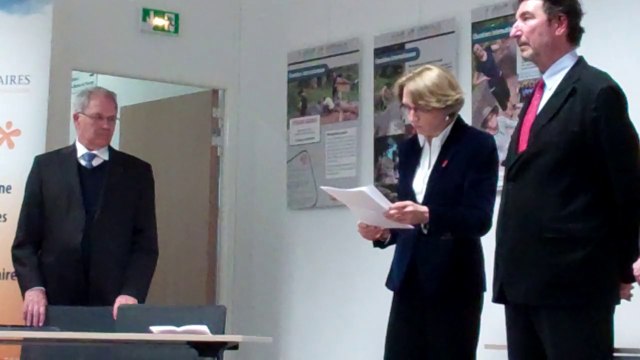 Signature du contrat triennal entre France Volontaires et le ministère des Affaires étrangères 2/2