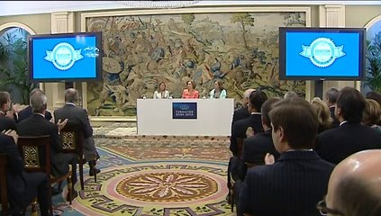 La Reina rememora a Suárez en su Fundación contra el alzhéimer