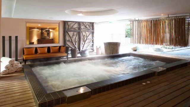 Rénovation d'une salle de bains à Ste Maxime _ 06 09 98 41 00 _ MARC LACOMBE.