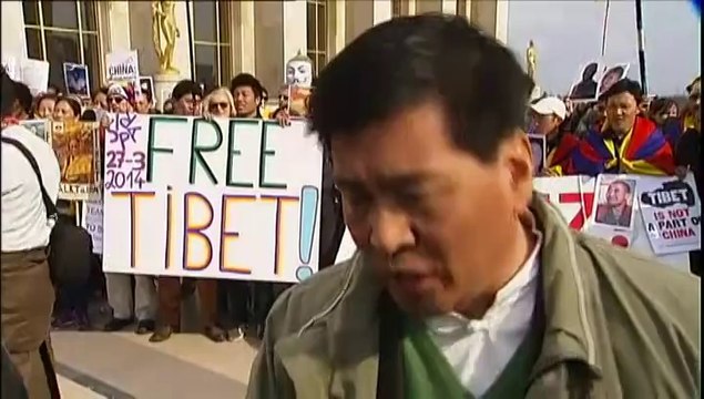 France-Chine : Nous voulons la liberté , clament des militants tibétains à Paris