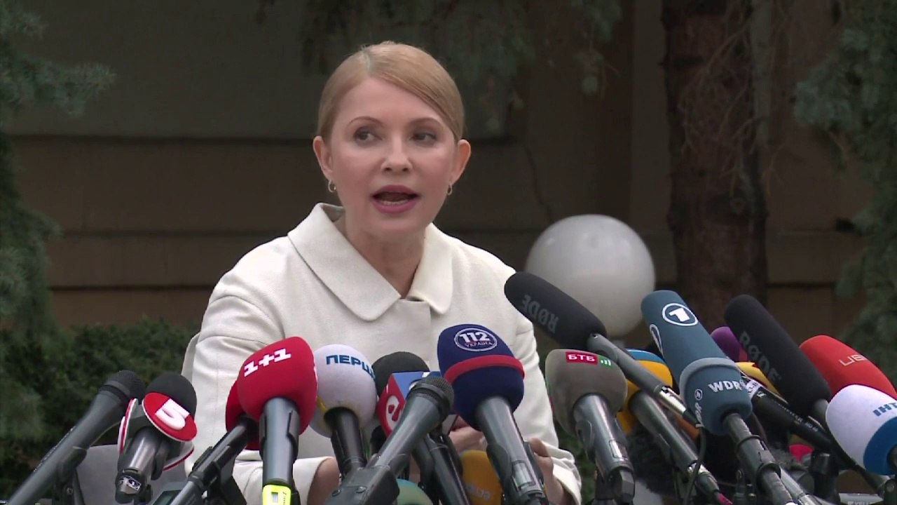 Ukraine opposition's Timoshenko to run for president