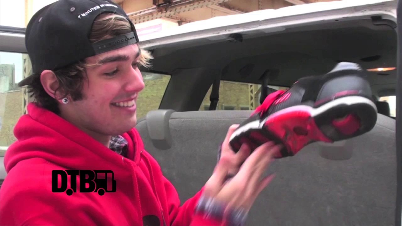 Hollywood Ending - BUS INVADERS Ep. 591