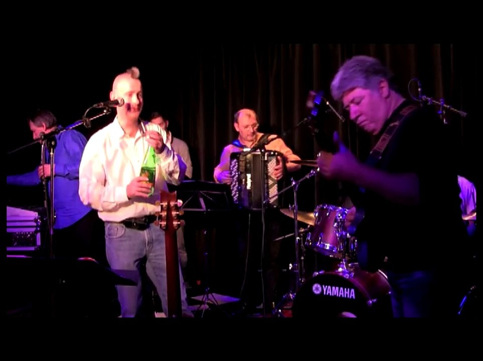 "Entre New-York et Hong-Kong" extrait du voyage musico-poétique du 17/02/2014 au SpotLight de Lille