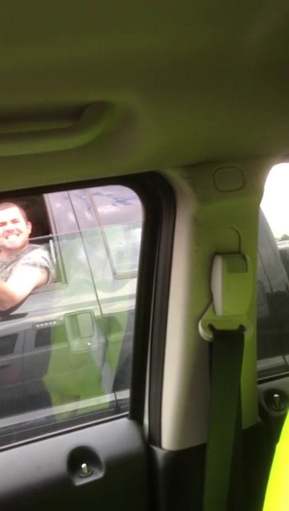 Pick up Road Rage fail... Karma is always here... Car crash!