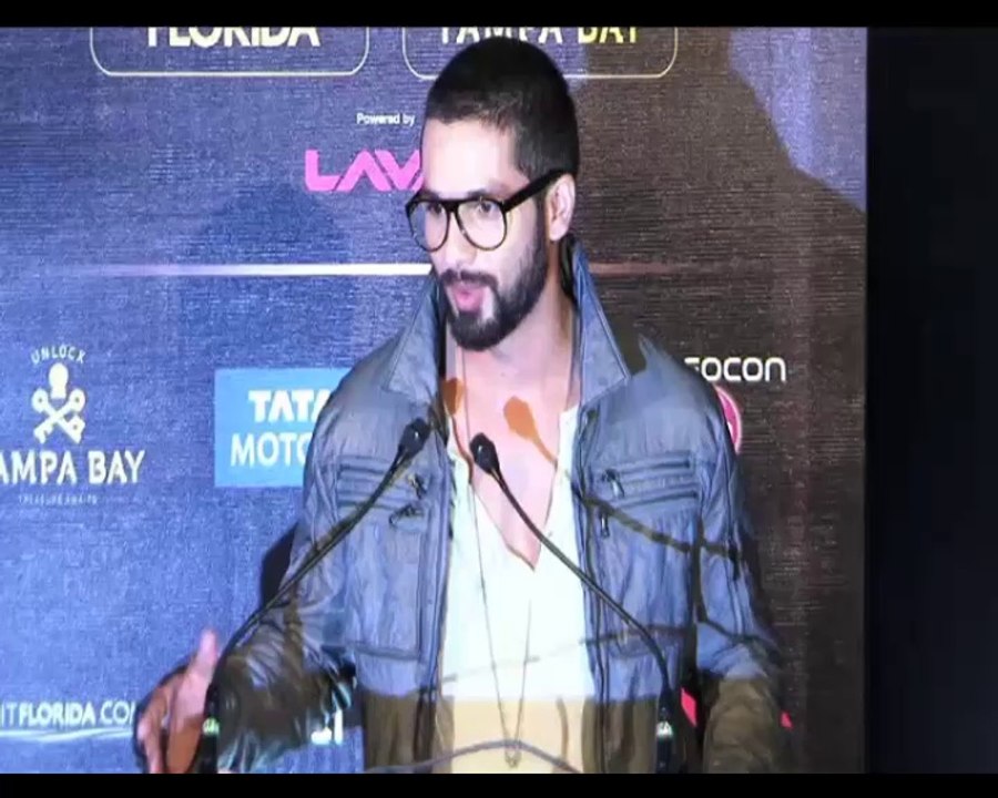 Shahid feels like shit when he sees Hrithik