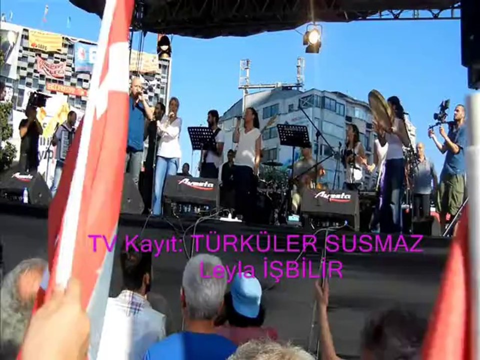 Kardeş Tüküler_Taksim