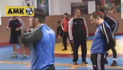 Hamza Yerlikaya Türk güreşinin geleceğinden emin
