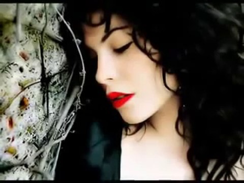 SORMA NE HALDEYİM - Ayşegül Aldinç.mp4