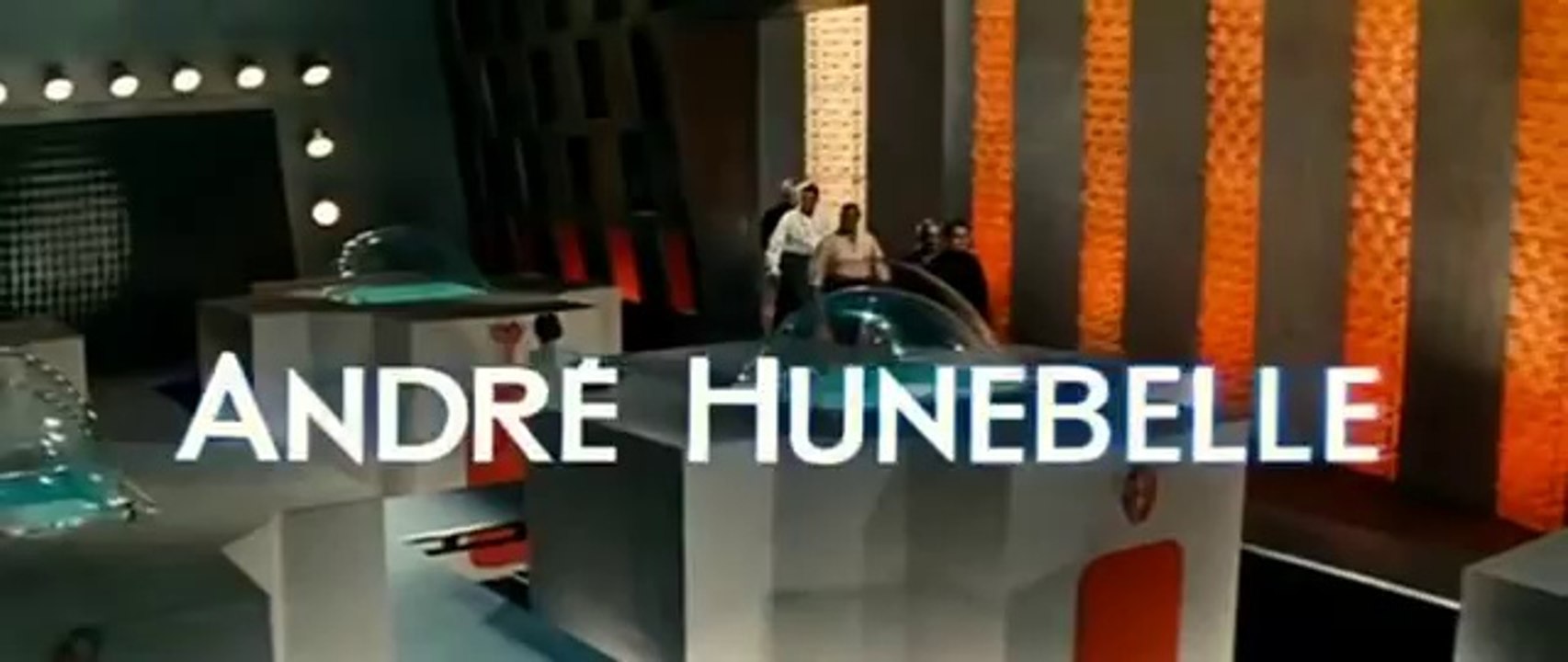 Fantômas se déchaine (1965)